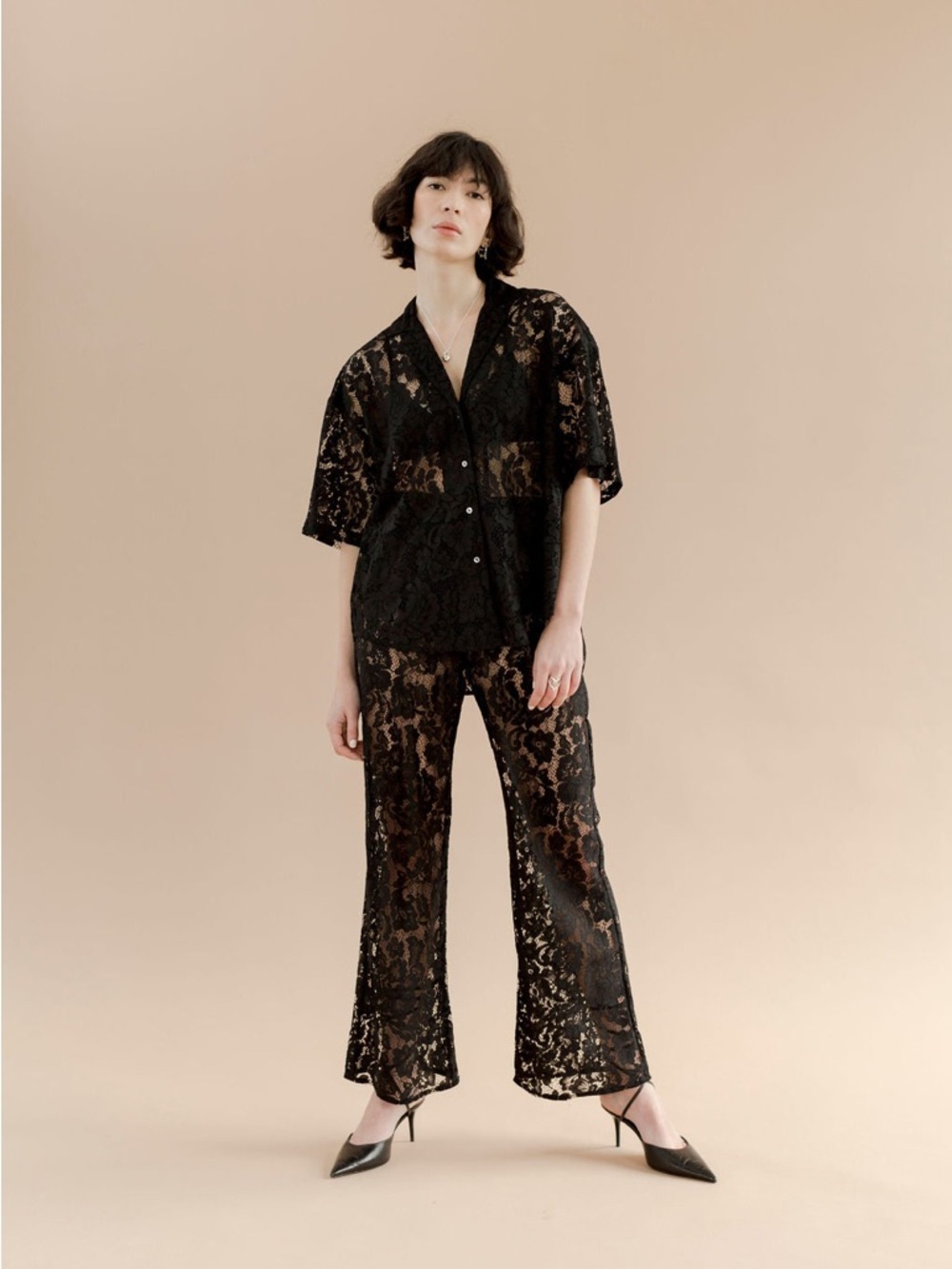 A BRONZE AGE LACE ROMEO BUTTON DOWN